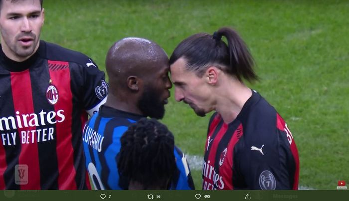 Zlatan Ibrahimovic dan Romelu Lukaku terlibat adu kepala dalam laga bertajuk Derbi Milan antara AC Milan dan Inter Milan di babak perempat final Coppa Italia 2020-2021, Selasa (26/1/2021).