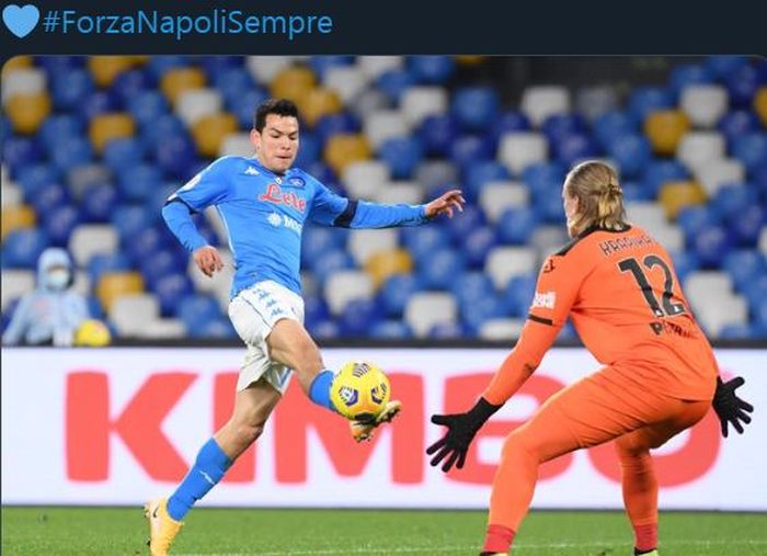Hirving Lozano mencetak gol Napoli ke gawang Spezia dalam partai Coppa Italia, 28 Januari 2021.