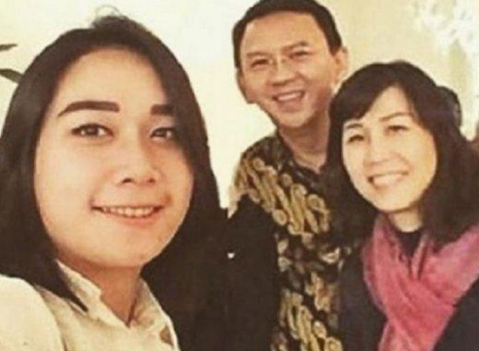 Kebersamaan <a href='https://manado.tribunnews.com/tag/ahok' title='Ahok'>Ahok</a>, <a href='https://manado.tribunnews.com/tag/veronica-tan' title='Veronica Tan'>Veronica Tan</a> dan <a href='https://manado.tribunnews.com/tag/puput-nastiti-devi' title='Puput Nastiti Devi'>Puput Nastiti Devi</a>