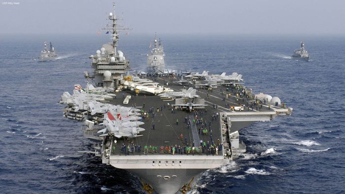 USS Kitty Hawk 