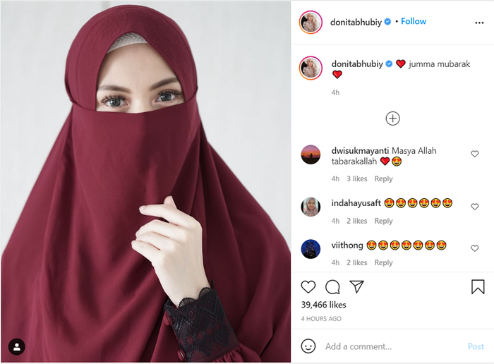 Penampilan baru Donita memakai cadar.