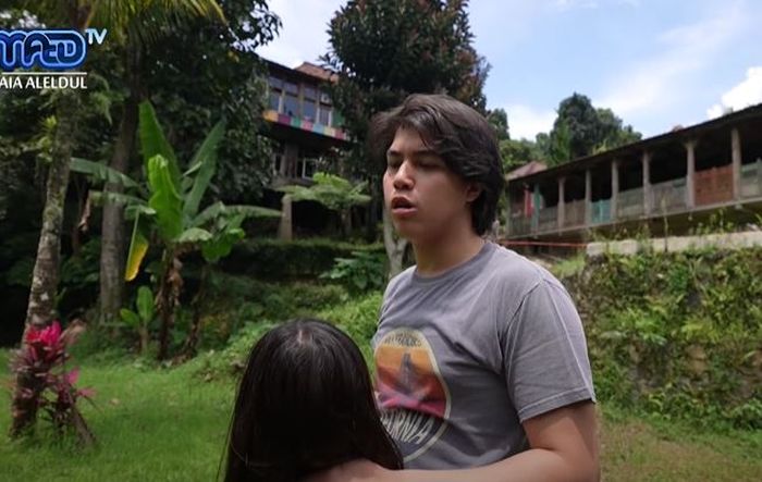 El dan Safeea saat membicarakan bangunan seram di villa Ahmad Dhani