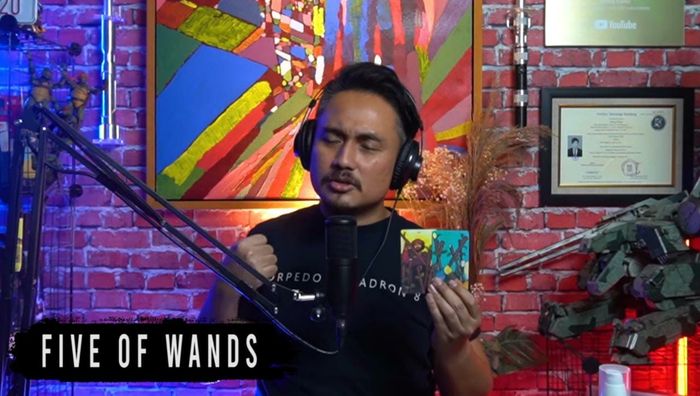 Denny Darko mengungkap alasan pembatalan pernikahan <a href='https://sumsel.tribunnews.com/tag/ayu-ting-ting' title='Ayu Ting Ting'>Ayu Ting Ting</a> dan Adit Jayusman