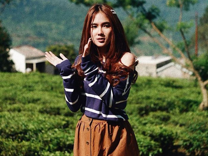 Keturunan Blasteran Thailand Aktris Pendatang Baru ini Keturunan Blasteran Thailand Aktris Pendatang Baru ini
