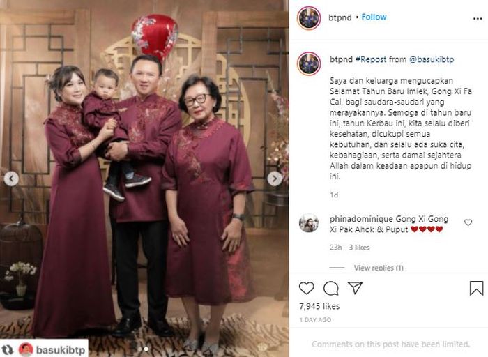 Tampilan Puput Nastiti Devi dalam balutan busana cheongsam