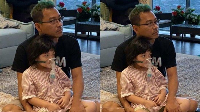 Arsy menggunakan alat bantu pernapasan