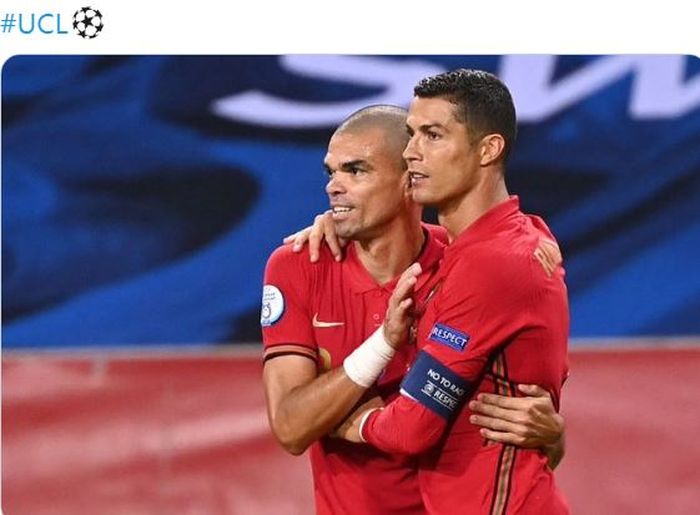 Cristiano Ronaldo dan Pepe saat membela timnas Portugal.