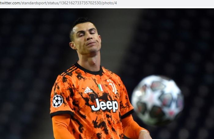 Ekspresi megabintang Juventus, Cristiano Ronaldo, dalam laga leg pertama babak 16 besar Liga Champions kontra Porto di Estadio Do Dragao, Rabu (17/2/2021).