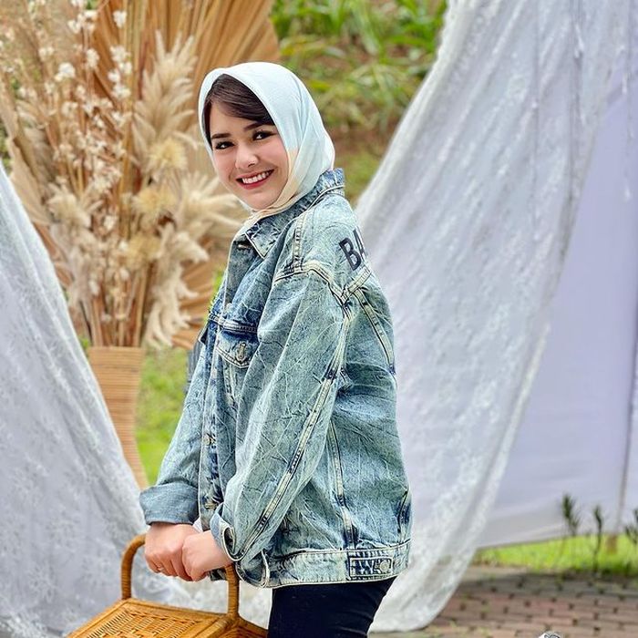 Penampilan Berbeda Amanda Manopo Saat Pakai Hijab Walau Bukan Muslim yang Bikin Pangling Netizen: 'Otw Mualaf?'