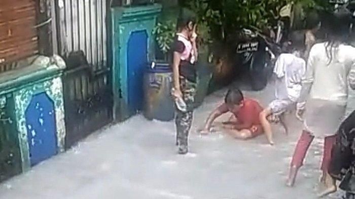 Banjir berwarna putih susu di Sunter