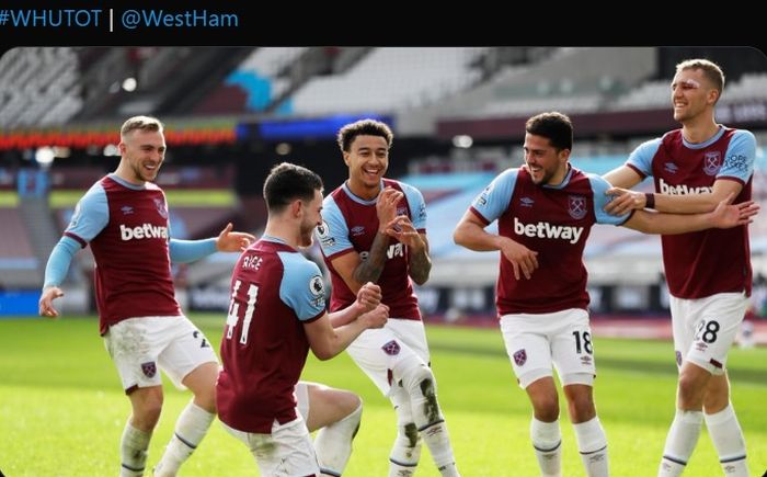 West Ham United sukses memetik kemenangan 2-1 atas sesama tim London, Tottenham Hotspur dalam lanjutan laga pekan ke-25 Liga Inggris 2020-2021.