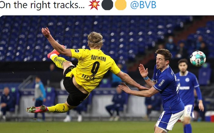 Striker Borussia Dortmund, Erling Haaland, mencetak gol akrobatik ke gawang Schalke, Sabtu (20/2/2021) waktu setempat atau Minggu dini hari WIB di VELTINS-Arena.