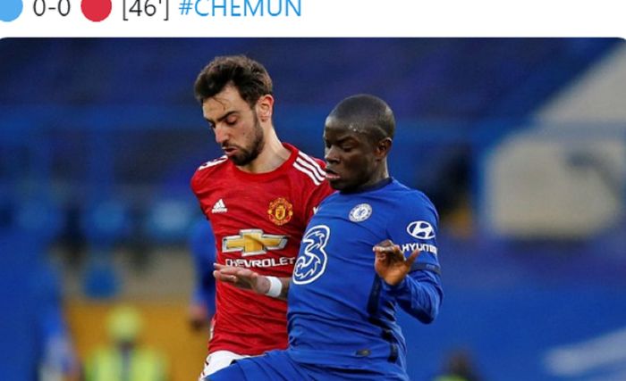 Duel gelandang Manchester United, Bruno Fernandes (kiri), dan gelandang Chelsea, N'Golo Kante, dalam laga pekan ke-26 Liga Inggris 2020-2021, Minggu (28/2/2021) pukul 23.30 WIB diStadion Stamford Bridge.