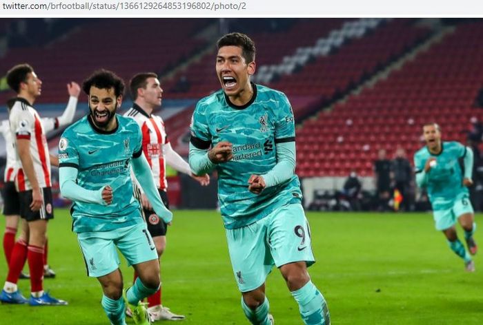 Striker Liverpool, Roberto Firmino, merayakan gol yang dicetak ke gawang Sheffield United dalam laga Liga Inggris di Stadion Bramall Lane, Minggu (28/2/2021).