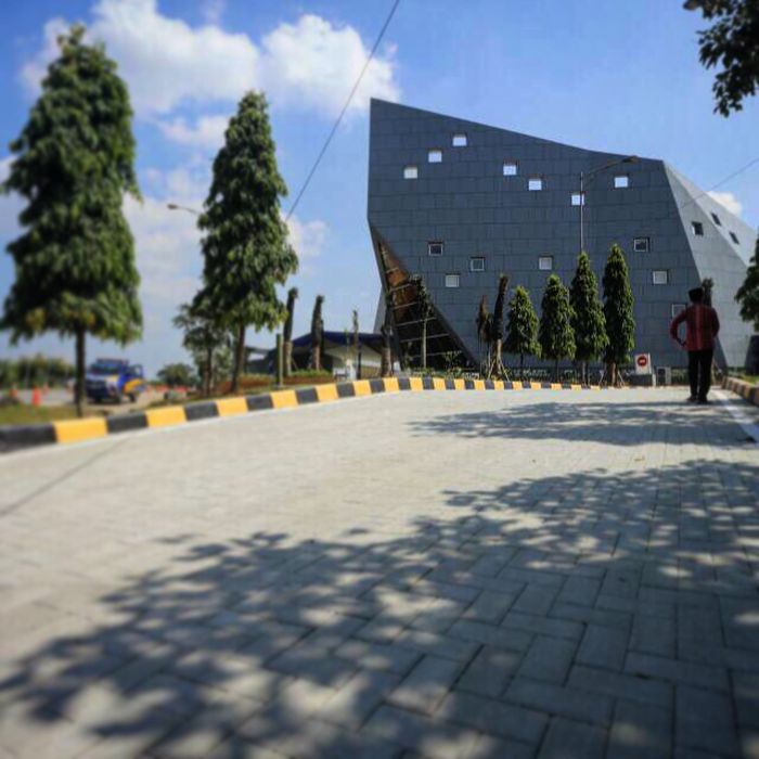 Tampak luar Masjid Al Safar.