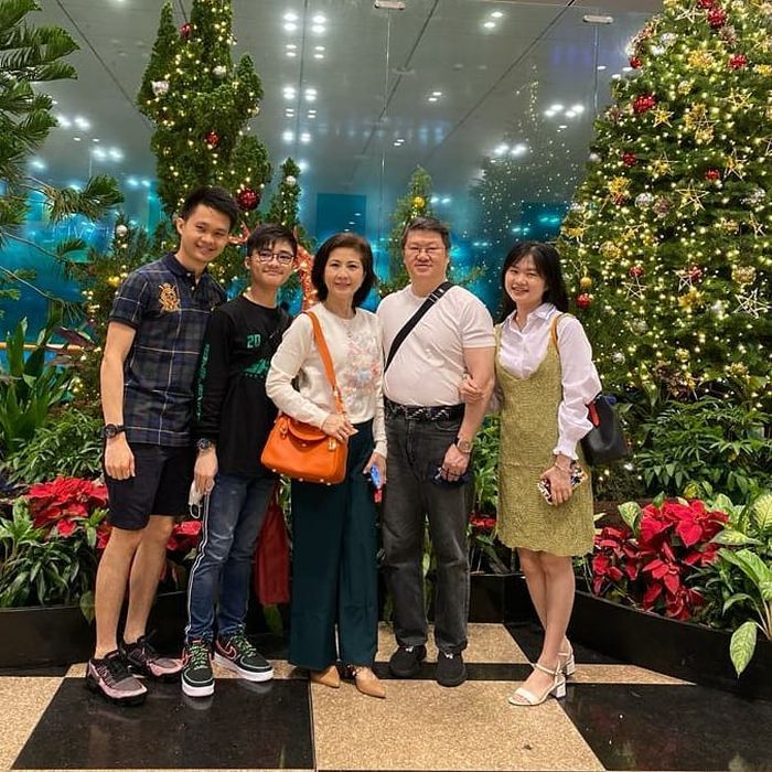 Fashion kompak Felicia Tissue dan sang mama, Meilia Lau