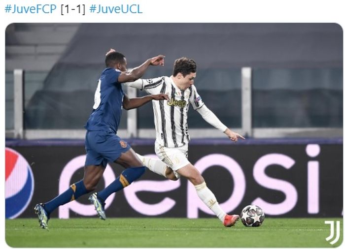 Aksi Federico Chiesa dalam laga kontra FC Porto di leg kedua babak 16 besar Liga Champions 2020-2021
