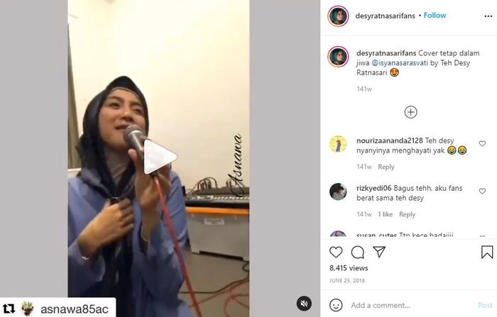 Ruang karaoke di rumah mewah Desy Ratnasari