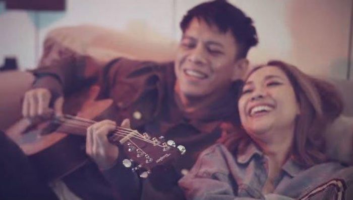 Duet Cinta Ariel NOAH dan BCL Bikin Netizen Terbuai hingga Trending, Denny Darko Terawang Perasaan Mereka yang Kini Ramai Dijodoh-jodohkan: Ini Bapernya Netizen, Bukan yang Lain!