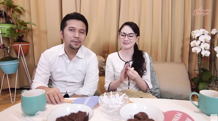 Perbincangan Emil Dardak dan Arumi Bachsin yang mengaku pernah selingkuh.