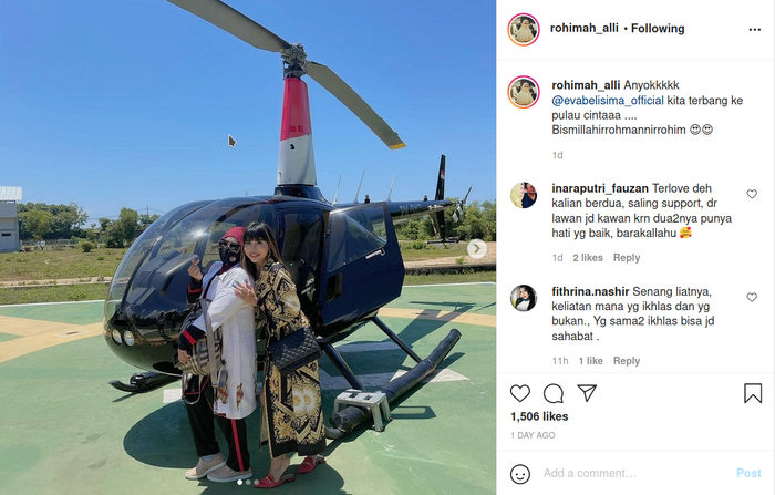 Dekat bak saudara usai sama-sama jadi korban kelakuan Kiwil, Rohimah pamer foto di depan helikopter bareng Eva Belisima.