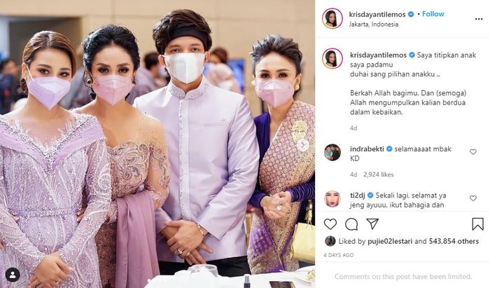 Unggahan Krisdayanti di hari lamaran sang putri