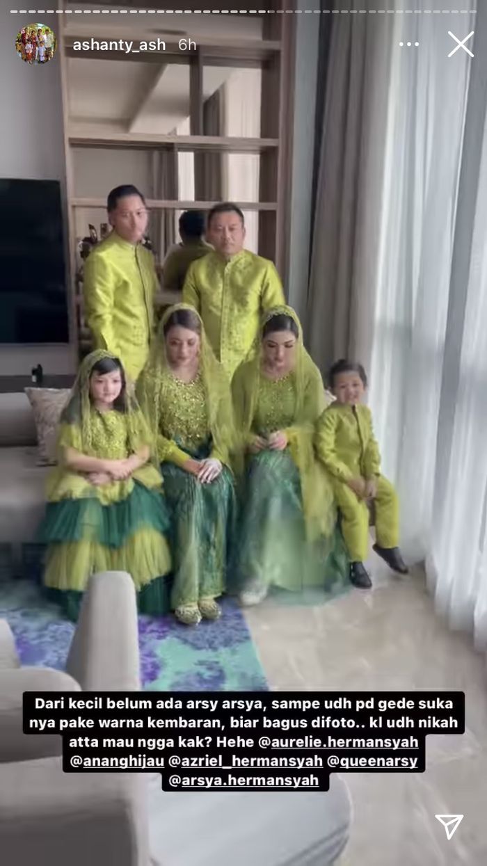 Ashanty mengatakan keluarganya sering memakai baju dengan warna yang sama.