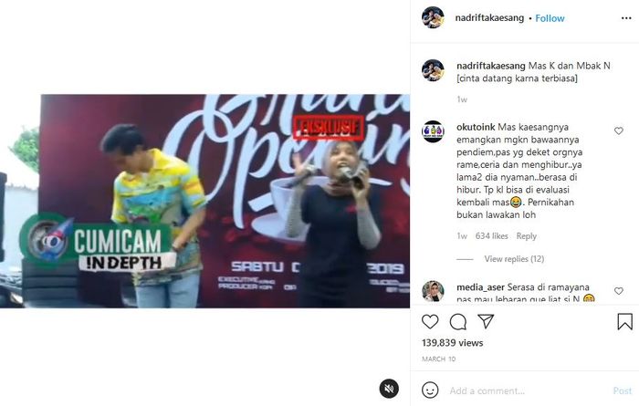 Nadya Arifta saat memandu acara peresmian bisnis kopi Kaesang