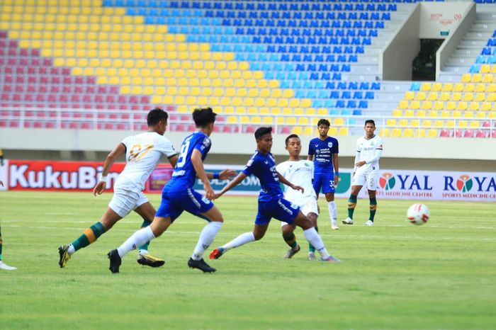 PSIS Semarang vs Tira Persikabo, laga penyisihan Grup B, PIala Menpora 2021, di Stadion Manahan, Surakarta, Kamis (25/3/2021).