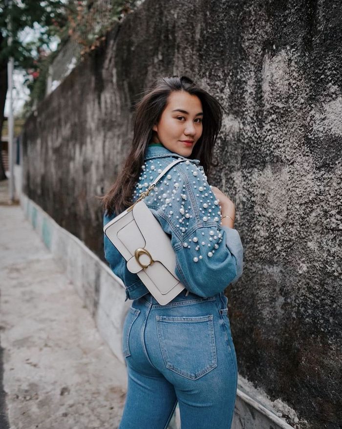 Denim Outfit Inspo ala Aaliyah Massaid 