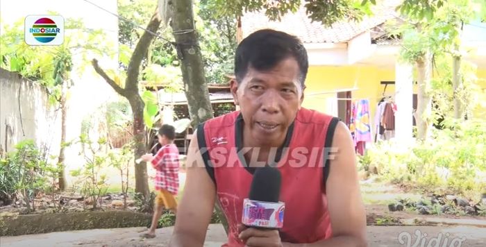 Kiwil mengaku pada wartawan bahwa dirinya harus berpindah-pindah tempat tinggal (YouTube/Indosiar)