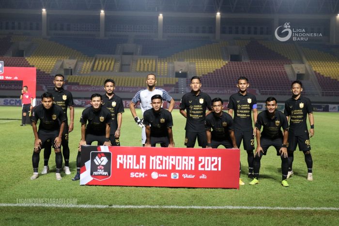 Skuad PSIS Semarang saat menghadapi Arema FC pada laga pamungkas Grup A Piala Menpora 2021.