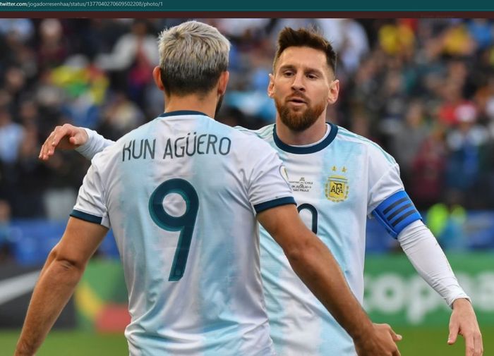 Momen kebersamaan Sergio Aguero dan Lionel Messi kala membela timnas Argentina. 