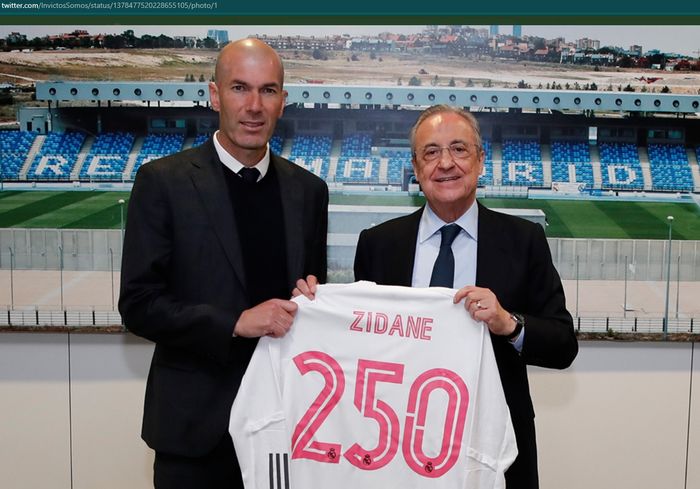 Zinedine Zidane saat menorehkan rekor 250 laga bersama Real Madrid kala melawan Eibar dalam lanjutan laga Liga Spanyol 2020-2021.