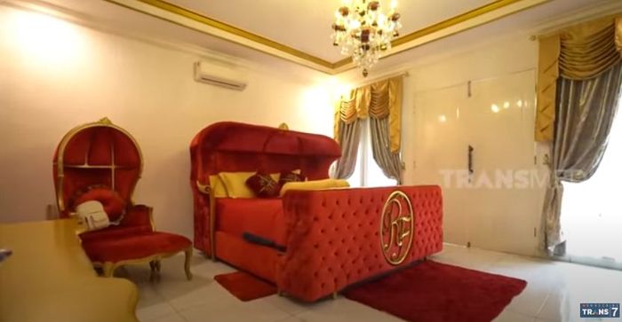 Potret kasur mewah <a href='https://palembang.tribunnews.com/tag/roro-fitria' title='Roro Fitria'>Roro Fitria</a>