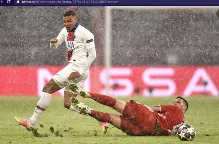 Bintang Paris Saint-Germain, Kylian Mbappe, saat melawan Bayern Muenchen di Stadion Allianz Arena dalam babak perempat final Liga Champions 2020-2021, Rabu (7/4/2021) waktu setempat atau Kamis pukul 02.00 WIB. 