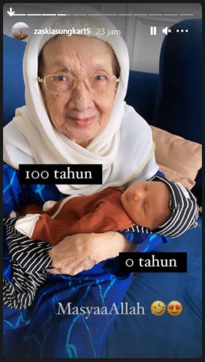 Nenek Irwansyah yang tampak awet muda.