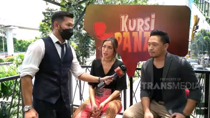 Jessica Iskandar dan Michael Yukinobu saat mengakui hubungannya.