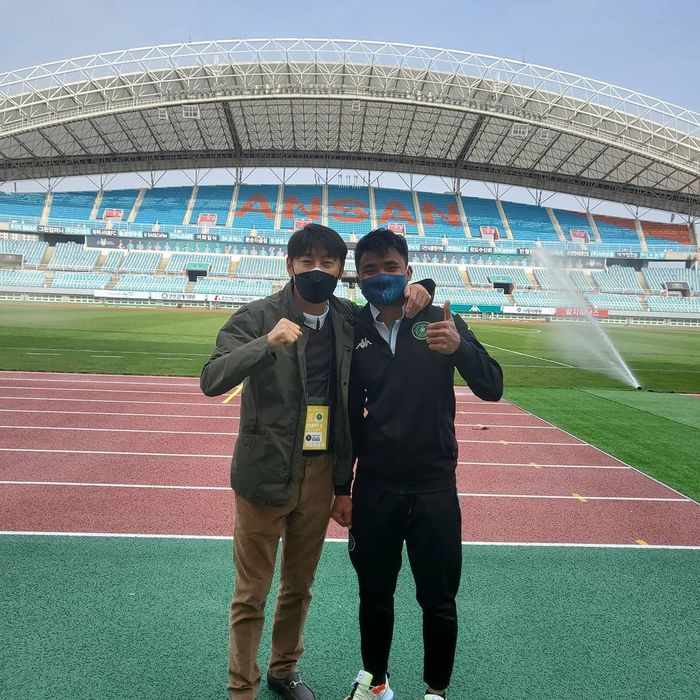 Shin Tae-yong bersama Asnawi Mangkualam