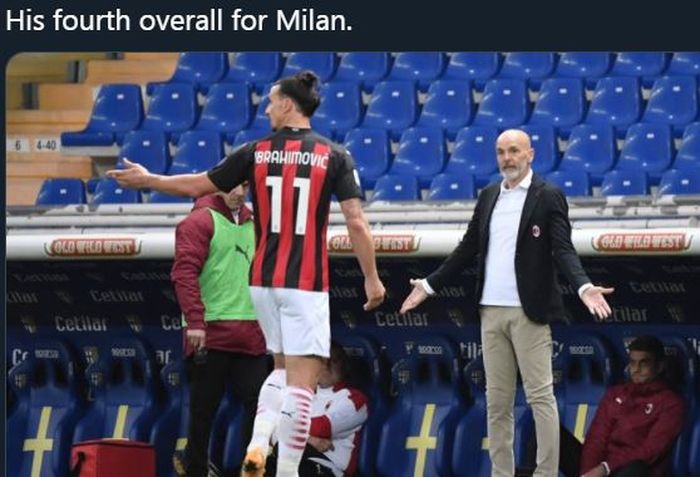 Bomber AC Milan, Zlatan Ibrahimovic, diusir wasit dalam laga melawan Parma di Stadion Ennio Tardini pada pekan ke-30 Liga Italia, Sabtu (10/4/2021). 