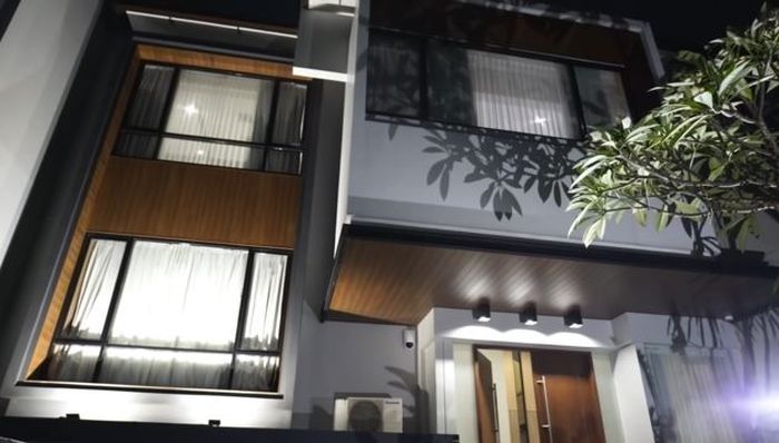 Rumah mewah Celine Evangelista