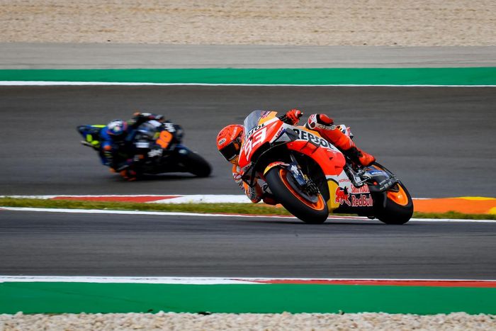 Marc Marquez saat tampil di FP2 MotoGP Portugal 2021, di Sirkuit Portimao, Jumat (16/4/2021).