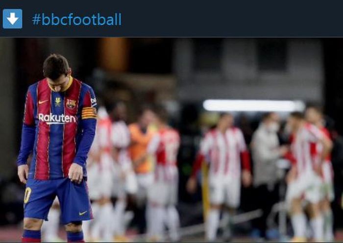 Lionel Messi saat dikartu merah wasit dalam partai Piala Super Spanyol Barcelona vs Athletic Bilbao di La Cartuja, 17 Januari 2021.