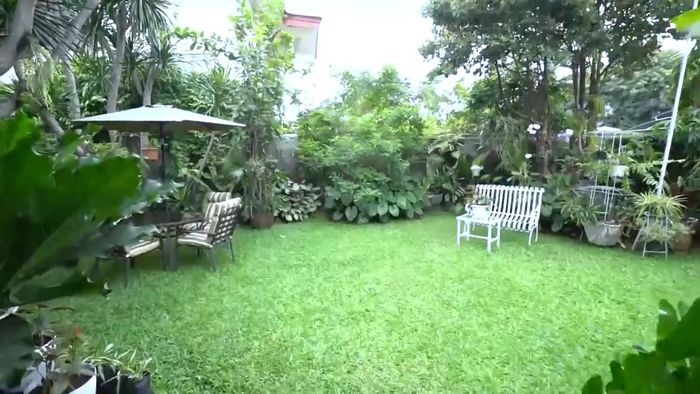 Rumah mewah ibunda Ivan Gunawan, Erna Gunawan