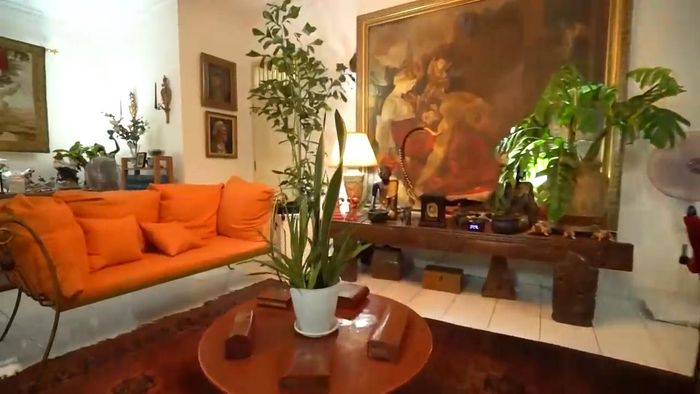 Rumah mewah ibunda Ivan Gunawan, Erna Gunawan 