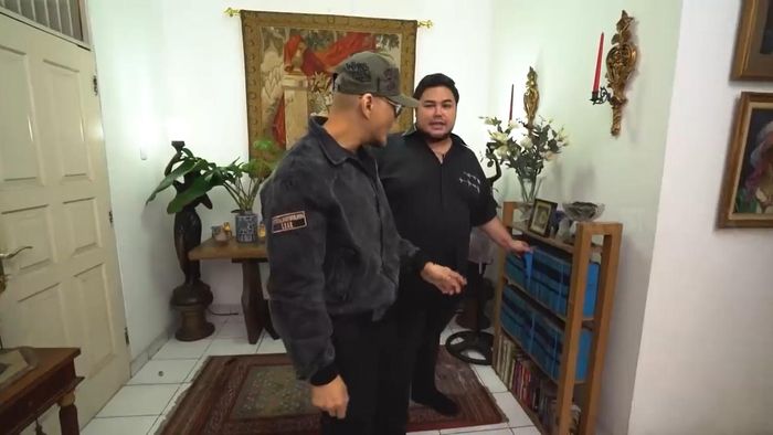 Rumah mewah ibunda Ivan Gunawan, Erna Gunawan