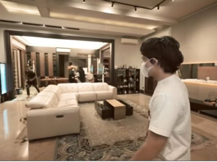 Rumah mewah Atta Halilintar dan Aurel