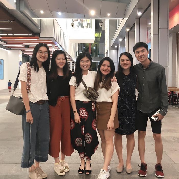 Padu padan outfit putih ala Felicia Tissue