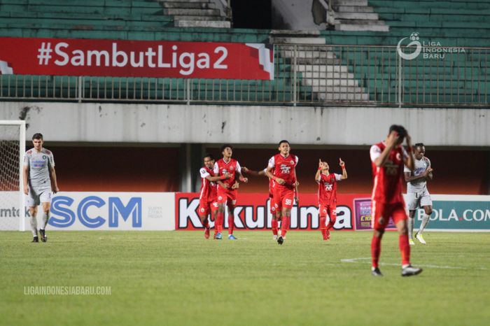 Para pemain Persija Jakarta merayakan gol yang dicetak oleh Braif Fatari pada laga kontra Persib Bandung di leg pertama final Piala Menpora 2021.