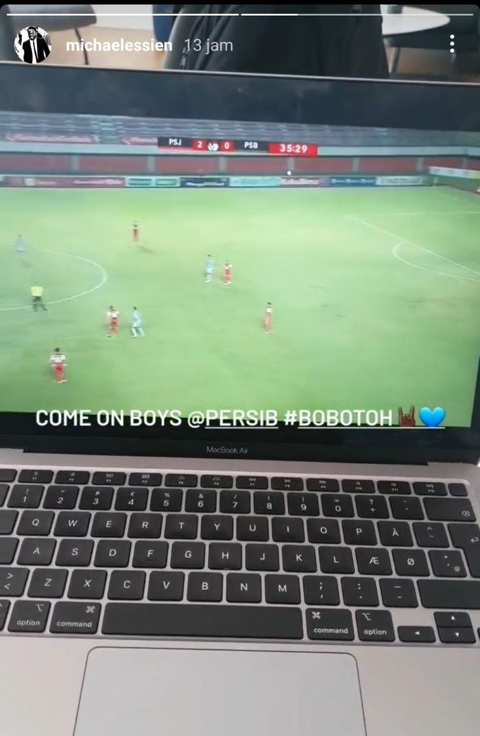 Michael Essien sempat memberikan semangat ke Persib dan menonton langsung secara virtual laga leg pertama final Piala Menpora 2021.